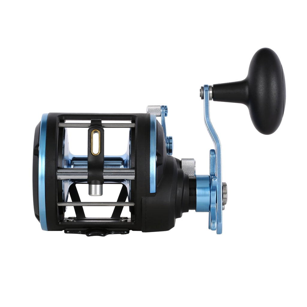 PENN Warfare® II Level Wind Conventional Reel